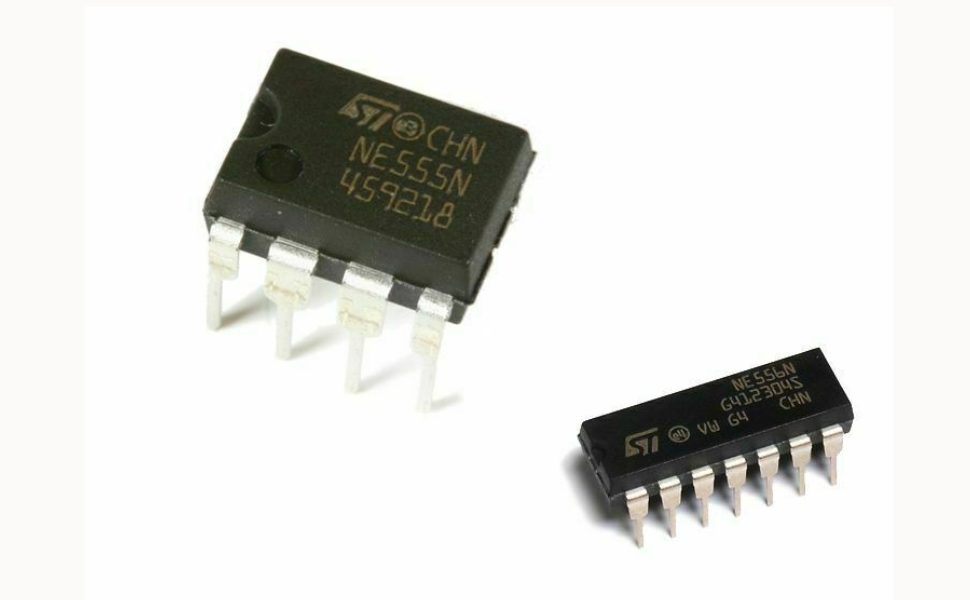 IC 555 – Timer IC (Pack of 5) (1)