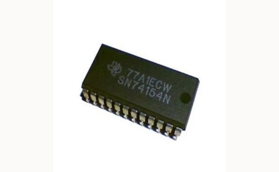 IC 74245 – Octal Bus Transceiver (Pack of 2)