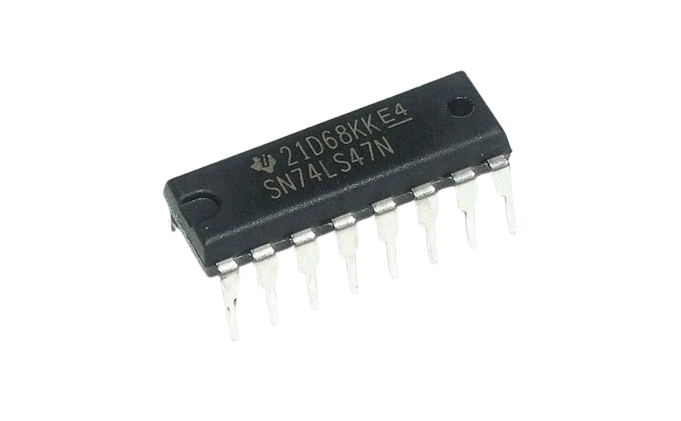 IC 7447 – BCD to 7-Segment DecoderDriver (Pack of 2)