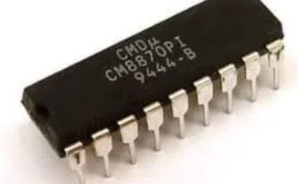 IC 8870 Precision Voltage Reference